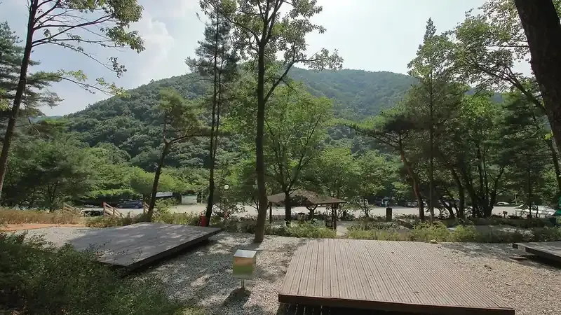 유모차와 휠체어가 편안하게 이동하는 무장애 데크로드