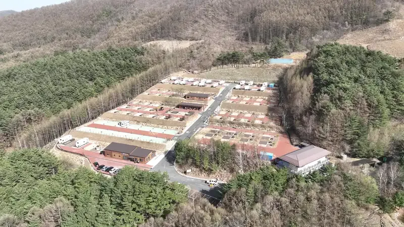 야영장 바로 옆 태백석탄박물관 및 어린이 지질 교육 마당