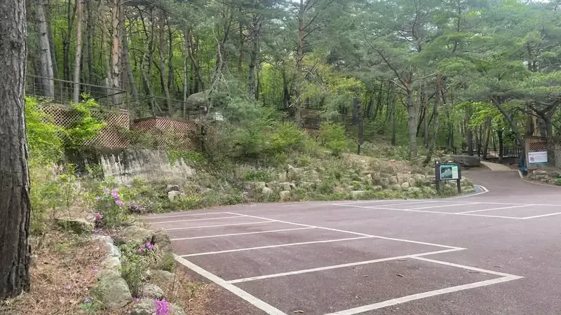 마애여래입상과 덕주사로 이어지는 역사문화 자연 탐방로