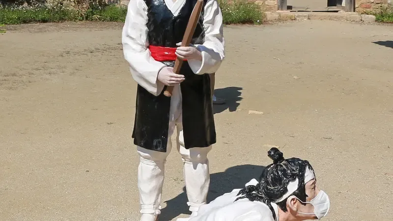 낙안읍성 동헌 및 전통 민속 조형물 관람 체험