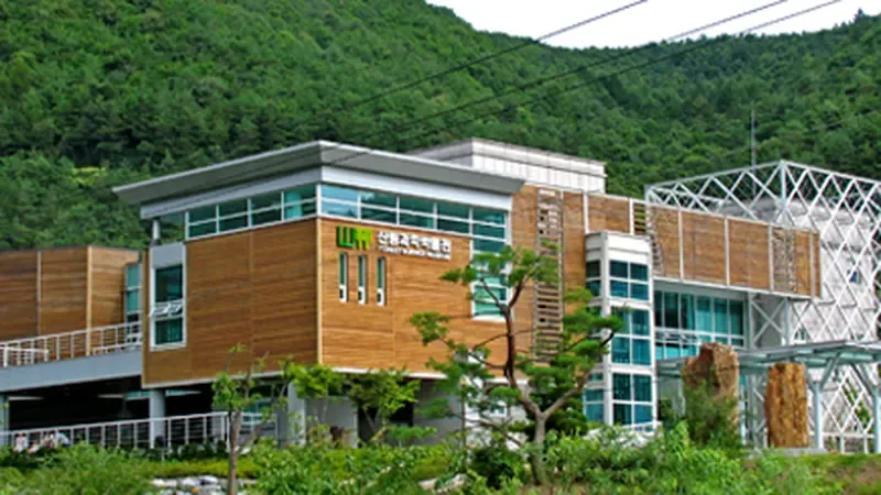 산림과학박물관 테마 전시실 및 나비생태원
