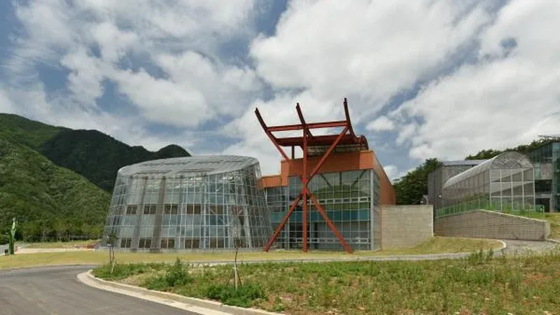 동강생태정보센터 및 3D 가상 래프팅 체험관