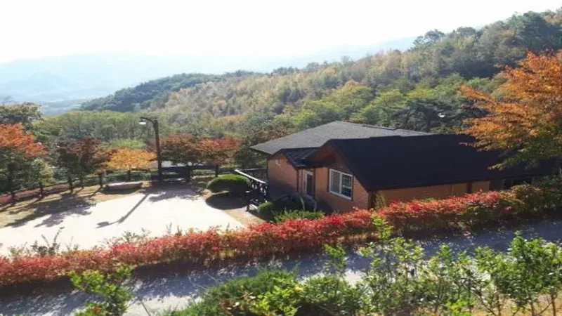 단층 온돌 숲속의집 및 숲속 힐링 데크 시설