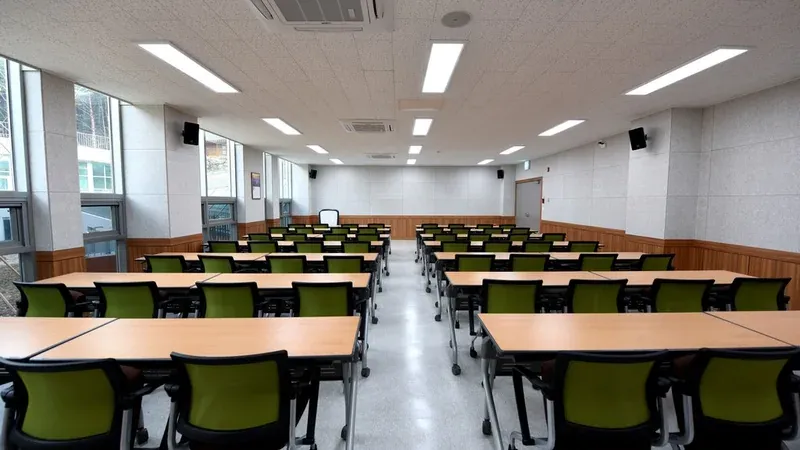 친환경 목재로 마감된 단층 온돌 가족 숙박 객실
