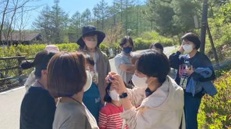 온가족 함께 걷는 오감 힐링 숲해설 투어