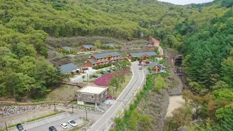 수도권 도심 근교 바라산 숲속 자연휴양림 전경
