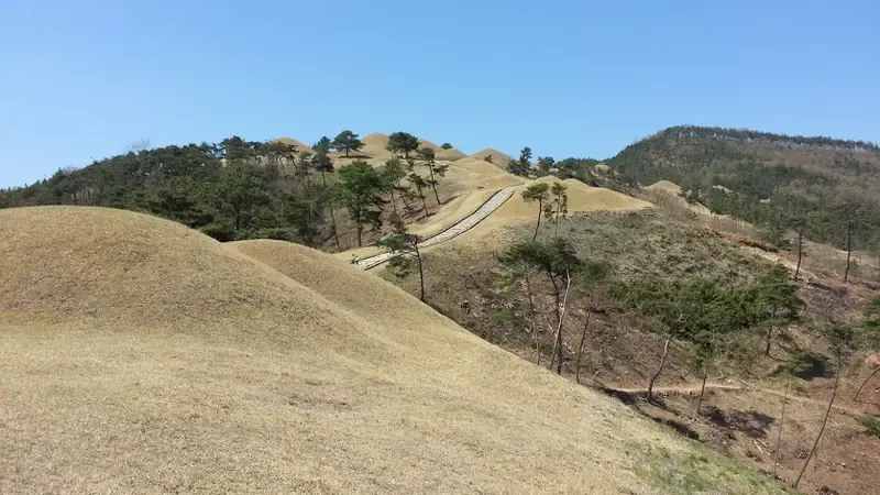 유네스코 세계유산 지산동 고분군 능선 산책로 쉼터