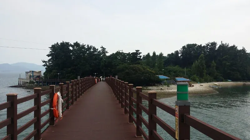 비토섬 천혜의 바다 풍경과 함께하는 수변 생태 쉼터