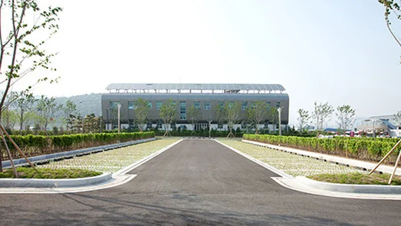 국립해양박물관 고객 전용 지상 주차장 및 유모차 무장애 진입로