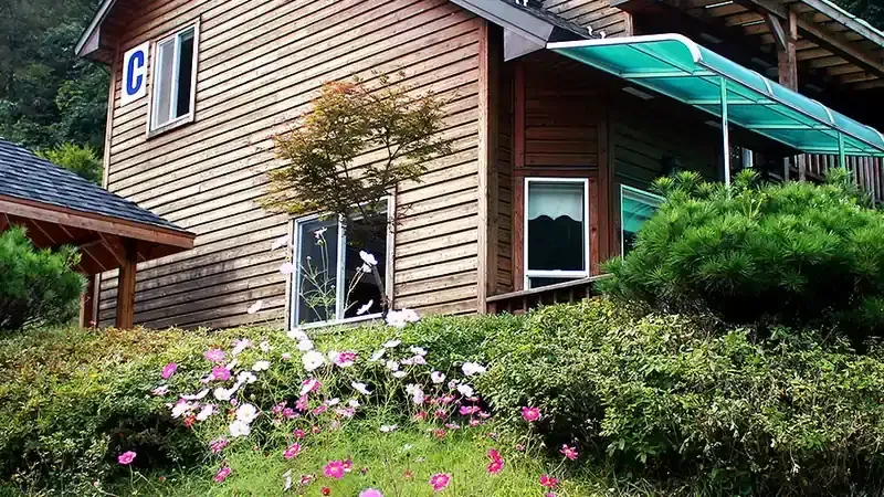 산림문화휴양관 및 숲속의집 전용 주차공간