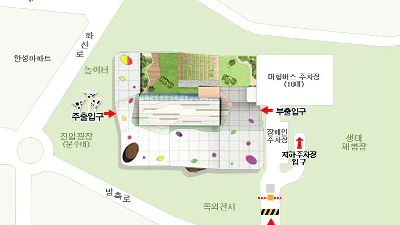 지상 전용 주차장 및 유모차 무장애 보행 램프