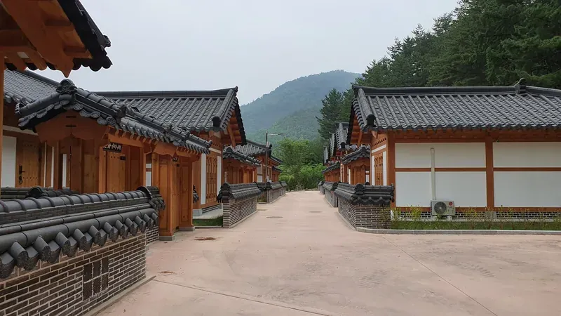 한옥형 산림휴양관 및 숲속의집 전용 주차공간