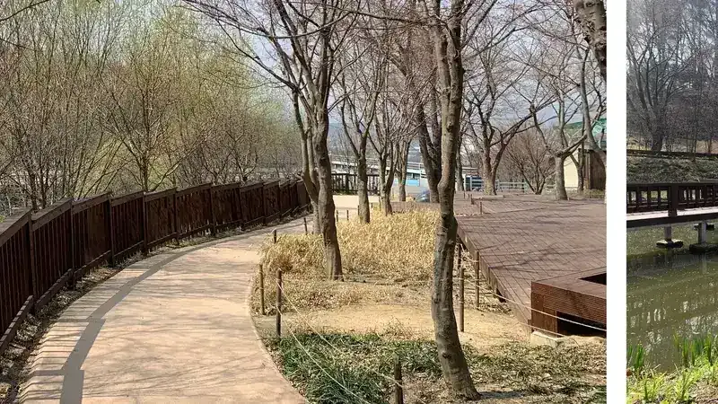 숙박객 및 방문객 전용 주차장과 완만한 무장애 보행 진입로